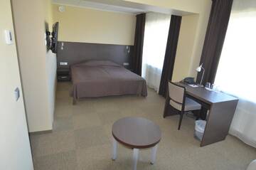 Фото номера Семейный номер Отель Tehvandi Hotell г. Отепя 2