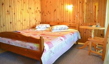 Фото номера Двухместный номер с 1 кроватью и душем Гостевой дом Kikas Guesthouse г. Отепя 4