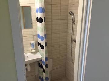 Фото номера Двухместный номер с 1 кроватью и балконом Гостевой дом Edgari Guesthouse г. Отепя 8